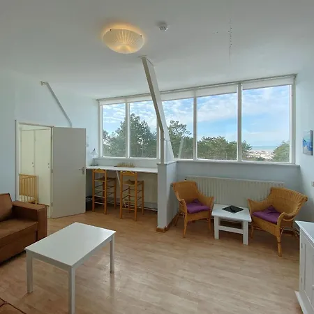 Skyscraper On The Highest Point With Beautiful View Apartment